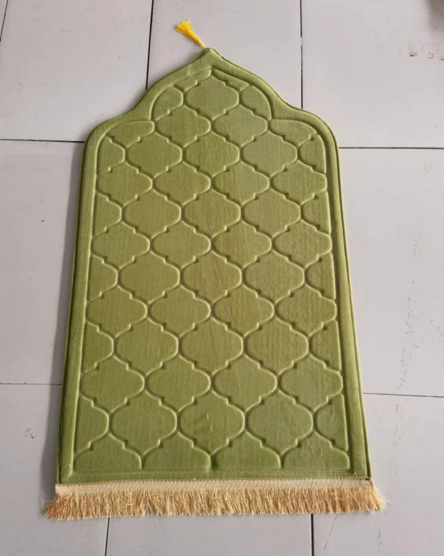 Accessories Flannel Prayer Mat for Muslim Ramadan Thick Printing Carpet Worship Kneel Embossing Floor Carpet Non-slip Soft Travel Prayer Rug